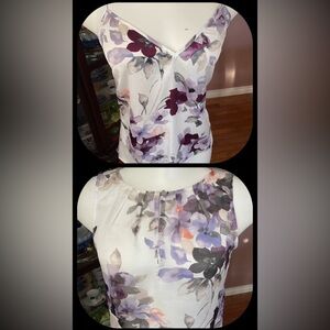 2 items bundle White House Black Market White
Purple Floral Blouses Top Size 0